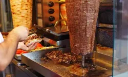 Evinizin şefi olmaya hazır olun: Yağlı kağıtta kıymadan pratik yaprak döner tarifi