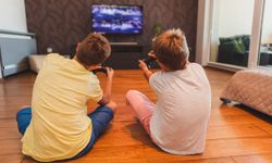 Nöroloji uzmanı uyardı: Ekran bağımlılığı okul başarısını azaltıyor!