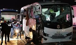 Faciadan dönüldü: Cezaevi nakil aracı kaza yaptı!