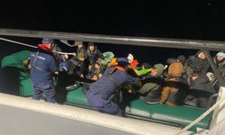 İzmir açıklarında dram: 28’i çocuk 50 göçmen kurtarıldı