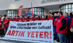 İzmir Büyükşehir emekçilerinin eyleminde üçüncü gün!