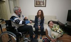 Karşıyaka’da mavi kapaklar tekerlekli sandalyeye dönüştü