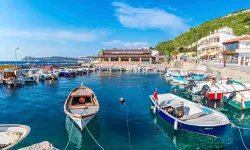 Burası ne İtalya ne de Avrupa: İzmir'in bu saklı köyü büyüleyici atmosferiyle sizi bir masala davet ediyor!