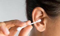 Kulak çöpü zararlı mı? Kulak çubukları nasıl kullanılmalı?