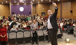 Manisa Büyükşehir Belediyesi'nden öğrencilere müjde: Burslar hesaplara yatacak