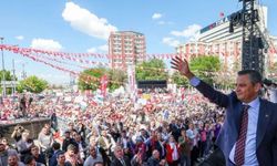 Özgür Özel Ankara'da konuştu: Artık meclis meydanlardır, sokaktır!