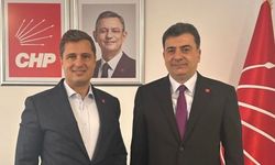 CHP'nin yeni sözcüsü belli oldu: Deniz Yücel görevi Zeynel Emre'ye devretti