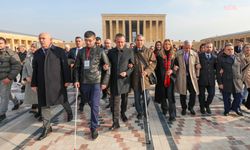 Özgür Özel'den 3 Aralık mesajı: Kimseyi geride bırakmadan yürüyeceğiz