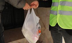 Seferihisar’da yeni yıl dayanışması: 300 aileye yılbaşı paketi