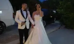 Sosyal medyada gündem olmuştu: Düğünlerinde söyledikleri şarkı başlarına iş açtı!