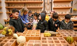 Bornova’lı çocuklar eğlenirken öğrendi