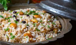 Yılbaşı sofralarının vazgeçilmezi: Kestaneli pilav nasıl yapılır?