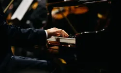 Dinlerken kendinizden bir parça bulacaksınız: Her notada gerçek bir hikaye saklı