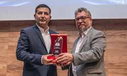 Ege’nin enleri açıklandı: Ömer Günel 2025’in en başarılı ilçe başkanı seçildi!