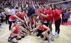 Bayrak'da çocuk ve genç spor dolu tatil geçirdi