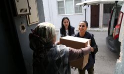 Dar gelirli ailelere destek eli: Çiğli Belediyesi gıda kolisi seferberliği başlattı