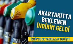 Akaryakıtta beklenen indirim geldi: İzmir’de de tabelalar değişti