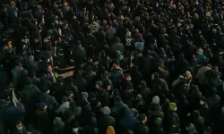 İran’da protestolar 12’nci gününde: Ülke çapında internet kesildi