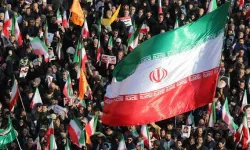 İran’da sosyal iletişim krizi: İnternet kesildi, SMS servisleri yeniden açıldı