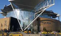 İstinyePark AVM’de tepki toplayan otopark kararı: Yöneticilere bedava, çalışanlara ücretli!