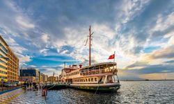 İzmir mutfağı: Lezzet durakları ve meşhur yemekler