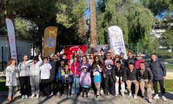 Karşıyaka’da oryantiring heyecanı: 131 sporcu, Yamanlar ve Bostanlı parkurlarında yarıştı