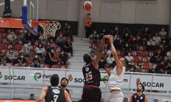 İzmir derbisinde nefesler tutuldu: Karşıyaka’dan kritik zafer