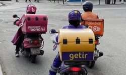 Kuryelerin sürücü belgesinde yaş sınırı 69'a yükseltildi