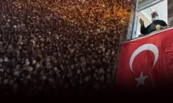 İzmir’deki cemaat buluşmasına CHP’li Emir’den sert tepki: Devletin kolonlarını kesiyorsunuz, altında yine millet kalacak