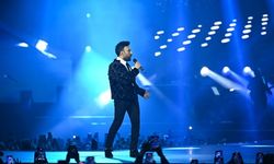 Tarkan'dan 7 yıl sonra konser: "Kuzu Kuzu" dansıyla sahneyi salladı!