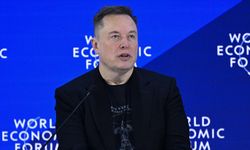 Elon Musk’tan yapay zeka öngörüsü: İnsandan daha zeki hâle gelecek!