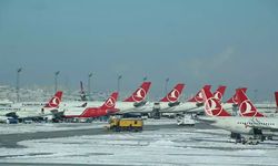 Uçuşlara kar engeli: 100'ü aşkın uçak seferi iptal!