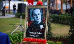 Karabağlar Mumcu’yu unutmadı: Adını taşıyan parkta anılacak!