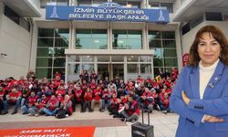 İYİ Parti'li Doğan, İzmir Büyükşehir'deki kaynak krizini değerlendirdi: Emekçinin maaşı üzerinden tartışılamaz!