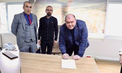 Menderes Belediyesi Ziraat Bankası'na ait iş yerinin tapusu aldı