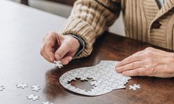 Zihinsel faaliyetler Alzheimer riskini azaltıyor!