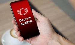Türkiye'de gece yarısı deprem bildirimi: Uzaktan müdahale iddiası