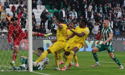 Göztepe-Konyaspor’la 0-0 berabere kaldı!