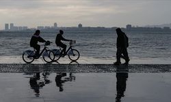 Hafta sonu planları iptal: İzmir'de sağanak yağış devam edecek!