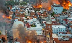 Kartel liderine operasyon sonrası Meksika savaş alanına döndü: Karteller sahaya indi