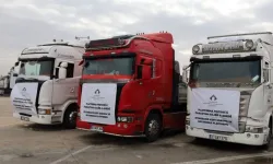 Sınır kapısı açılmadı: Kobaniye gönderilmek istenen yardım tırları geri döndü