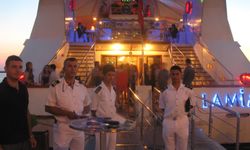 İzmir Körfezi’nde yemekli turların simgesiydi: Lamia tarihe karıştı