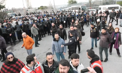 Migros işçileri sokağa çıktı: Polis ters kelepçe ile müdahale etti!