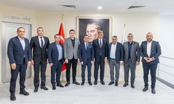 İzmirli mobilyacılar dört gözle bekliyor: Küçük sanayi sitesi projesi için Büyükşehir’den destek istediler!