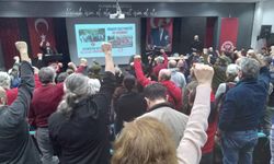 TİP'in 65 yıllık yürüyüşü İzmir'de konuşuldu: İşçi sınıfı mücadelesi geleceğe taşınıyor!