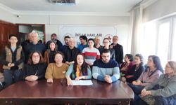 İzmir'de nefret politikalarına karşı açıklama: Yargı LGBTİ+lar üzerinde bir sopa olarak kullanılıyor