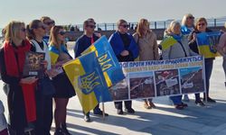 İzmir'de yaşayan Ukraynalılardan barış mesaji: Ukrayna dayanacak!