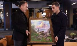 Uraz Kaygılaroğlu Bahçeli'nin Bozkurt hediyesini aldı