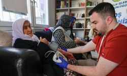 Buca’da sağlık hizmeti mahallelere geliyor: Ücretsiz taramalar başladı, Köşe Bucak Sağlık yayılıyor