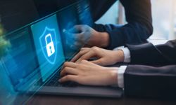 Savaş beyaz yakalıları vurdu!